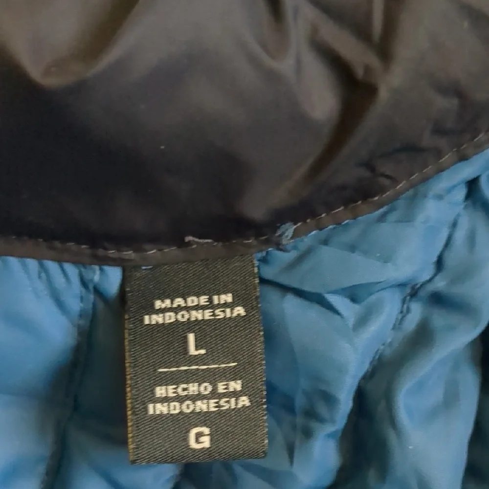 Tommy Hilfiger Blue  Duck Down Puffer Jacket with Quilted Design Size L - Picture 8 of 8
